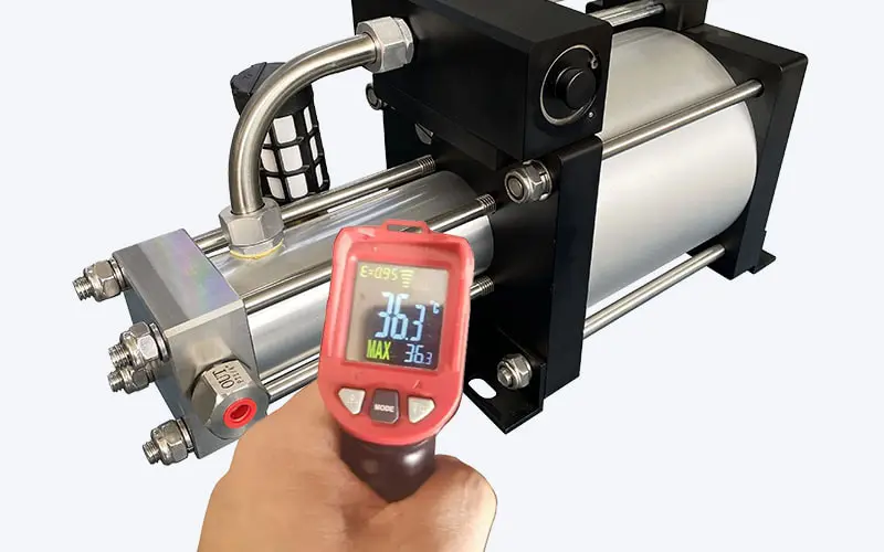gas booster cooling system